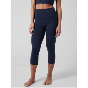 NWT Athleta Elation Capri Leggings Navy